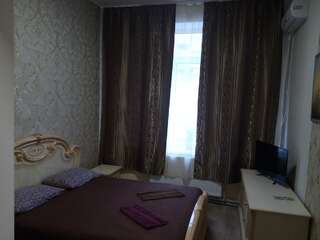 Хостелы Hostel AC 1 Ужгород Семейный номер-3