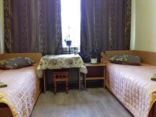 Хостелы Hostel AC 1 Ужгород Стандартный двухместный номер с 2 отдельными кроватями-8