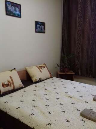 Хостелы Hostel AC 1 Ужгород Семейный номер-4